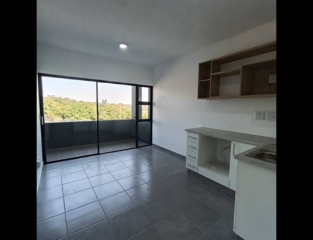 2 BEDROOM APARTMENT FOR SALE IN SHEFFIELD BEACH